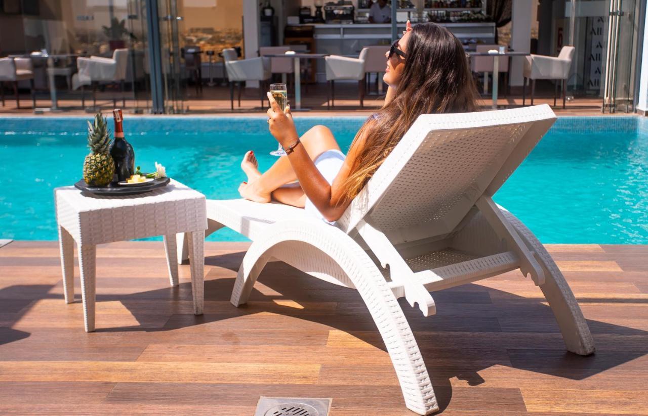 Moevenpick Hotel 5*